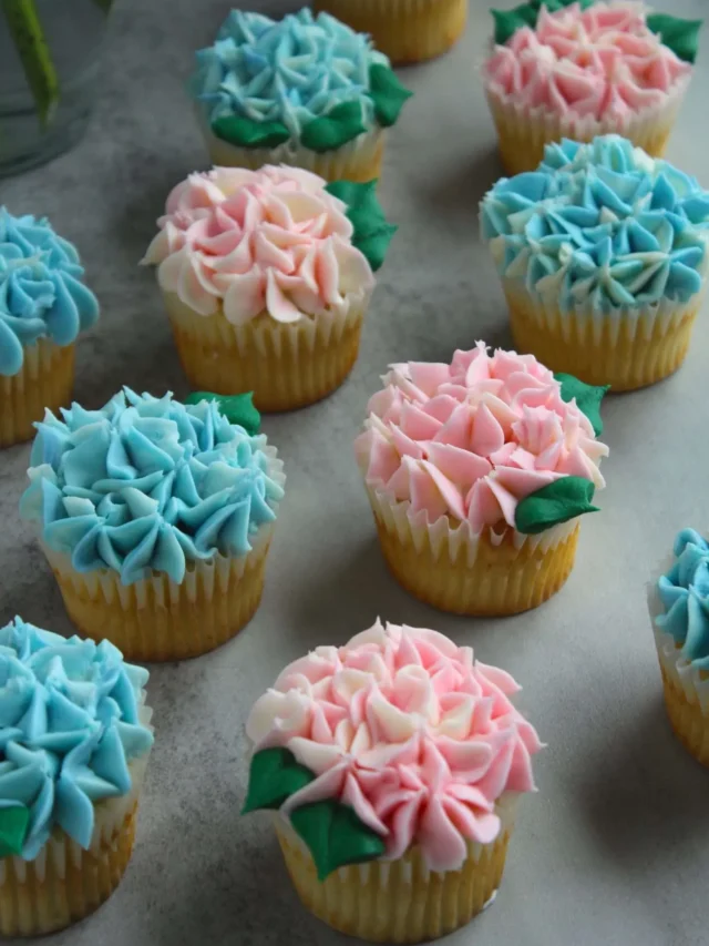 Easy Hydrangea Cupcakes Recipe