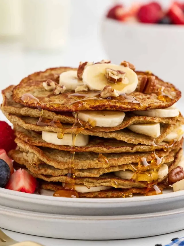 3-Ingredient Banana Pancakes