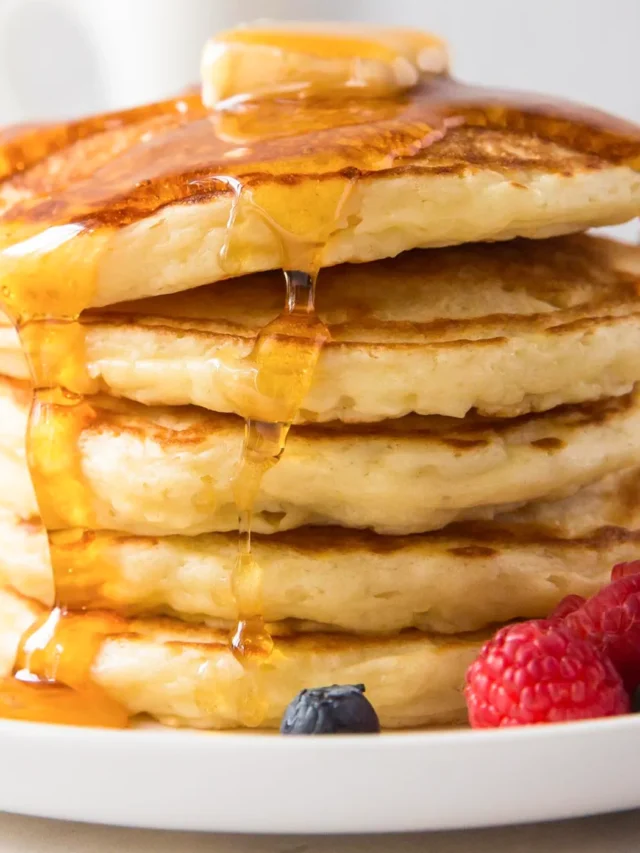 Easy Buttermilk Pancakes Recipe