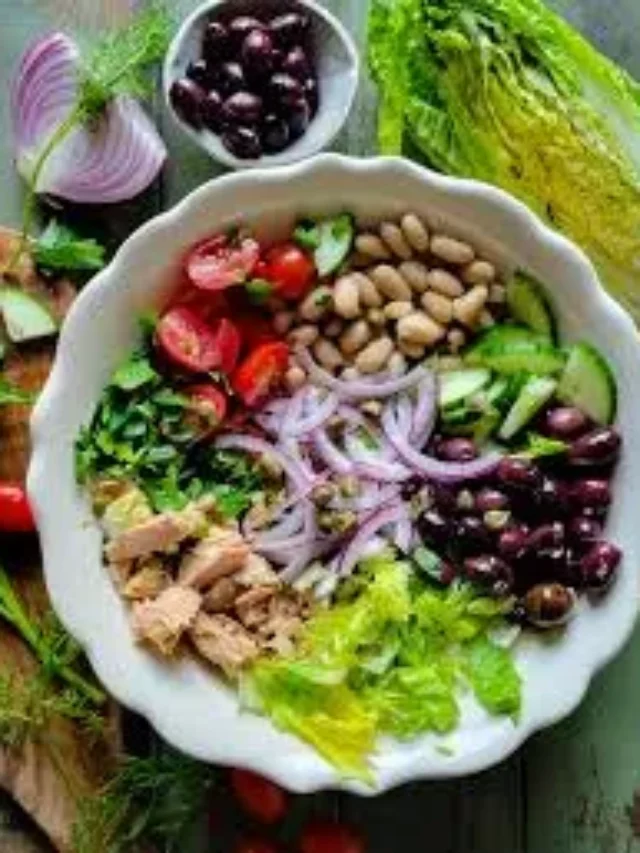 7 Mediterranean Diet Salads for Better Blood Sugar